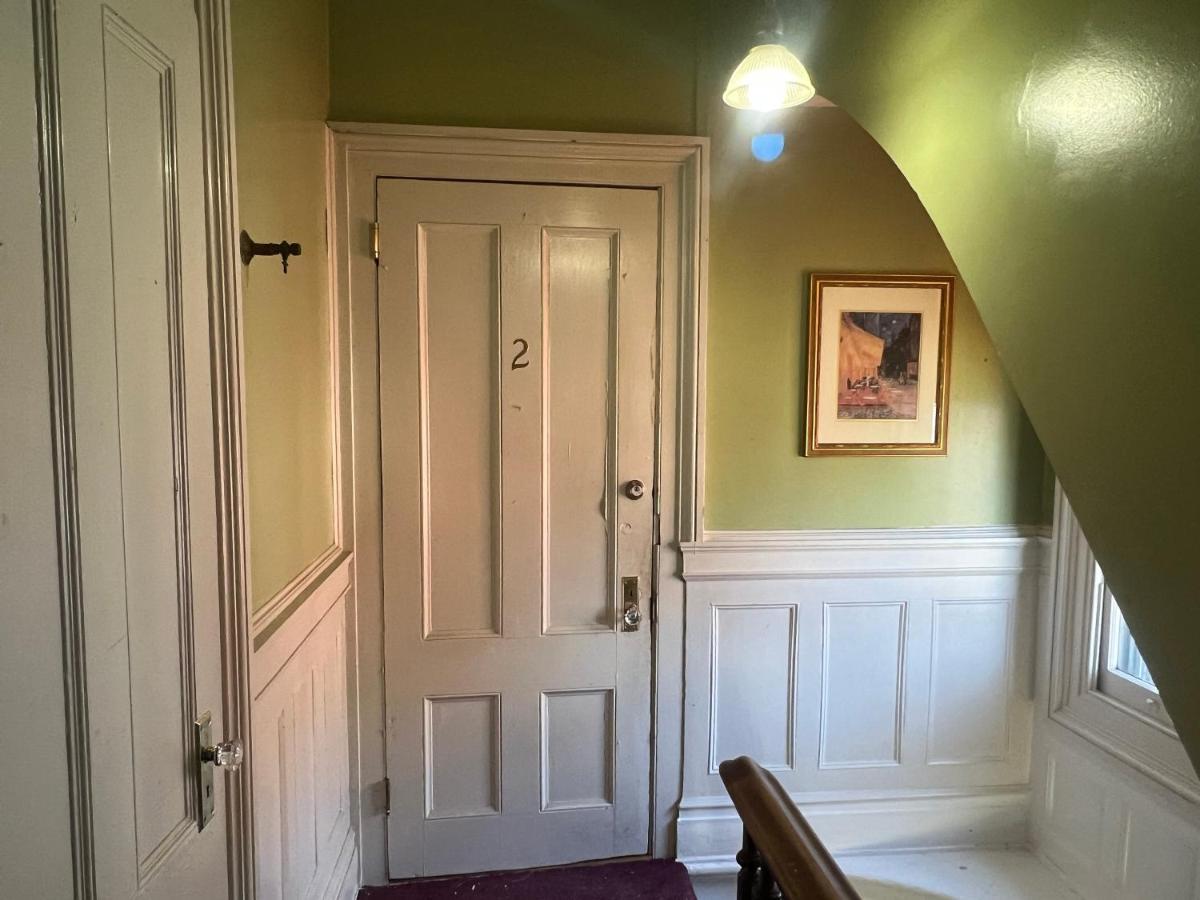 Private Victorian Apartment In Convenient City Location On 5 Acre, Sleeps 5 Poughkeepsie Esterno foto